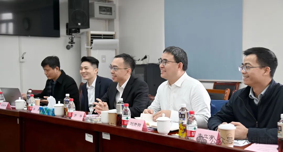北港新材料党委副书记、副董事长、总经理罗平一行来访大明