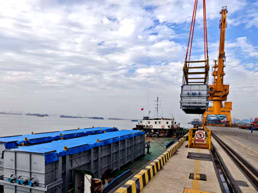 水陆联运破局！大明长江码头开辟工程项目物流新赛道