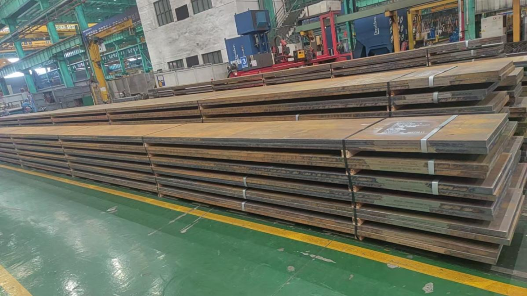 靖江大明创新工艺破解窄长板加工难题，助力重型钢项目高效出口