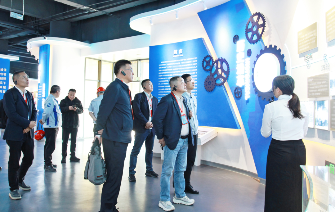 大明赴通用技术昆明机床考察调研
